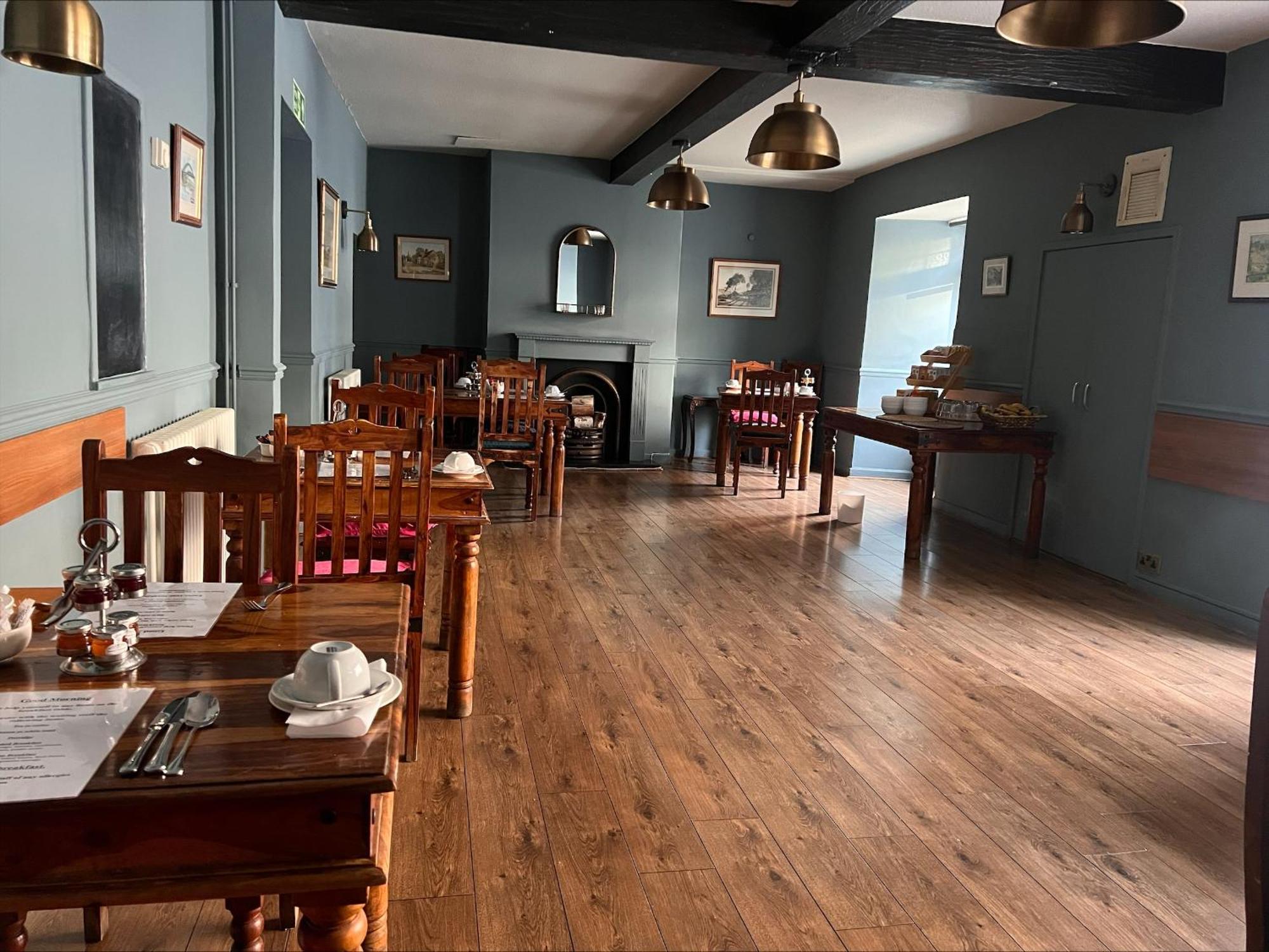 Queens Head Hotel Berwick Upon Tweed Eksteriør billede