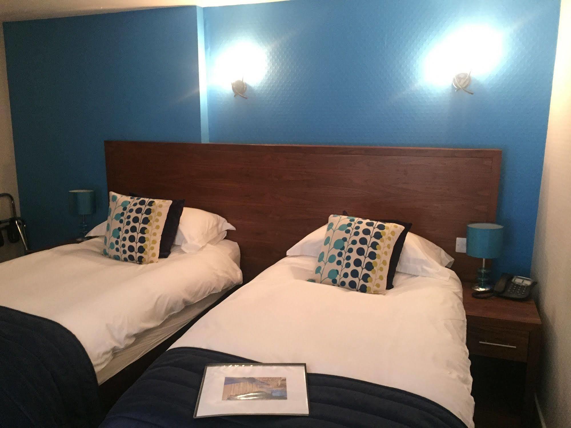Queens Head Hotel Berwick Upon Tweed Eksteriør billede
